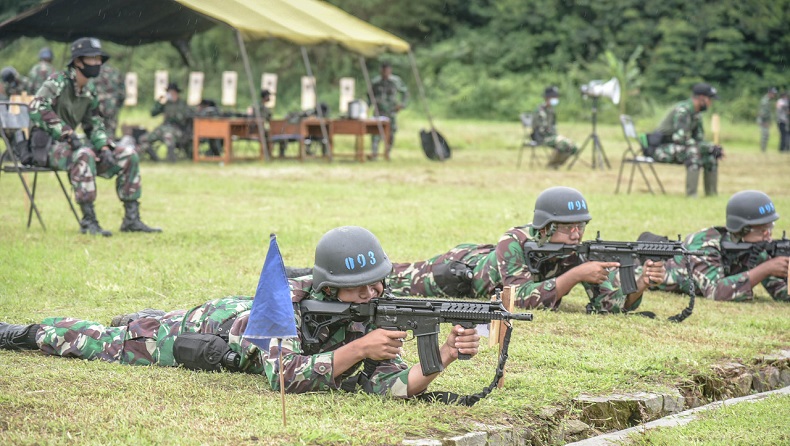 Melihat Kehebatan Senjata SS2 Pindad Keluaran Terbaru Bisa Muntahkan