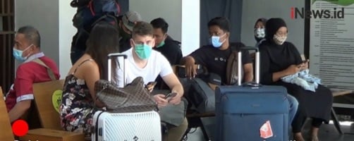 Terdampak Erupsi Gunung Raung 4 Penerbangan Di Bandara Ngurah Rai