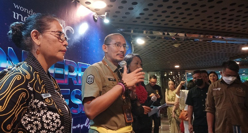 Kunjungan Wisman 2022 Lampaui Target Sandiaga Uno Ungkap Wisman