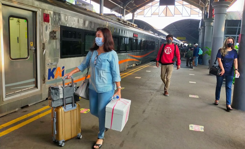 Naik Kereta Jarak Jauh Ini Aturan Terbaru Selama PPKM Darurat