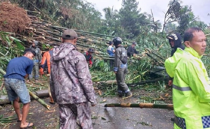 Wilayah Di Bogor Dilanda Bencana Akibat Hujan Lebat Ini Rinciannya