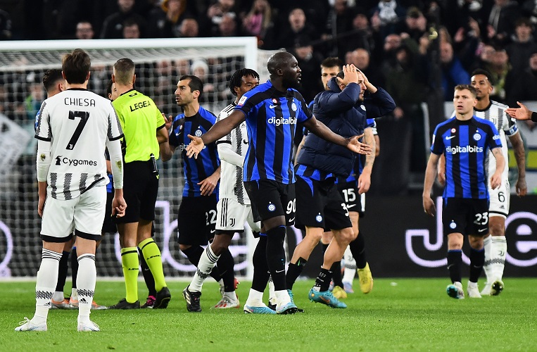 Kartu Merah Keluar Akhir Laga Panas Juventus Vs Inter Milan Ini