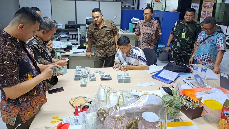 Kejagung Geledah Perusahaan Terkait Kasus Dugaan Korupsi Proyek Tol Mbz