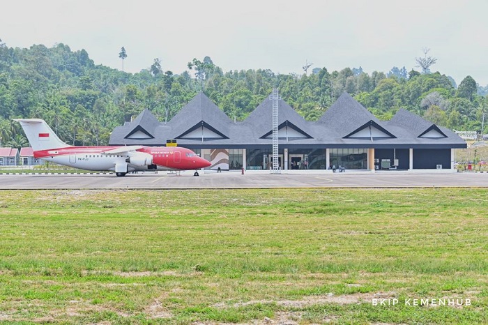 Presiden Jokowi Bakal Resmikan Bandara Mentawai Oktober Besok