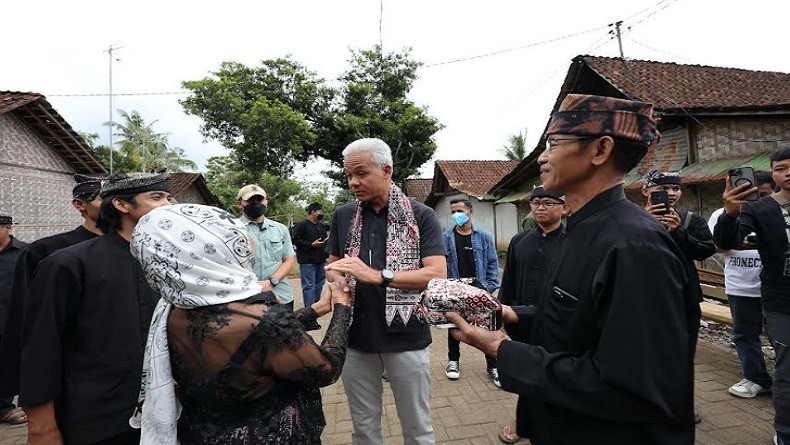 Berkunjung Ke Desa Kemiren Ganjar Pranowo Kagum Dengan Budaya Suku Osing