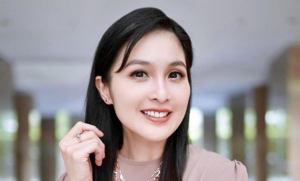 Profil Sandra Dewi Kini Jadi Sorotan Publik Karena Suami Tersangka Korupsi