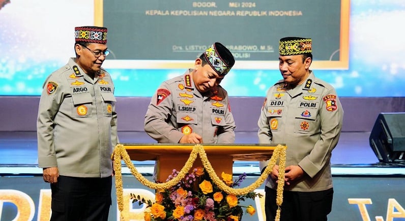 Kapolri Resmikan Komite Olahraga Polri Kabar Baik Buat Para Polisi