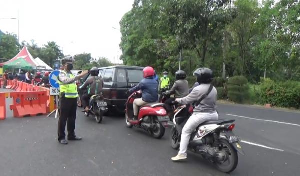 Ppkm Level Di Pulau Jawa Bali Berakhir Hari Ini Agustus