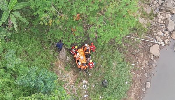 Pemuda Loncat Dari Jembatan Cirahong Tasikmalaya Sebelum Tewas