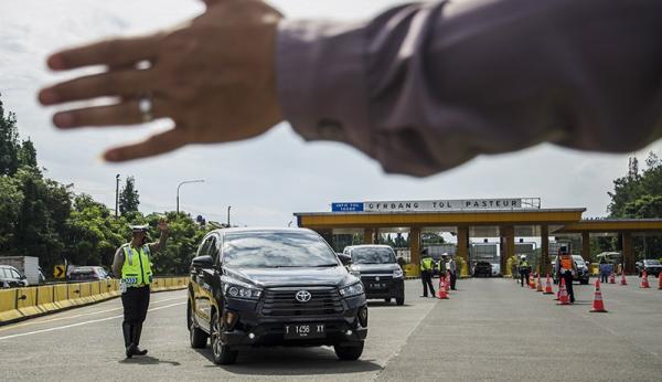 Ganjil Genap Akhir Pekan Di 5 Gerbang Tol Kota Bandung Ditiadakan