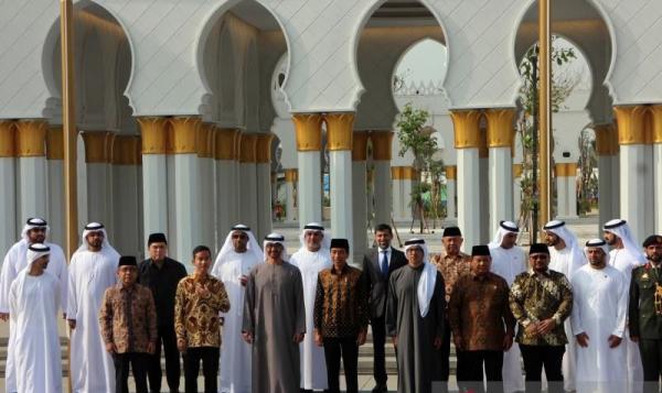 Yenny Wahid Puji Masjid Sheikh Zayed Solo Mirip Sekali Dengan Yang