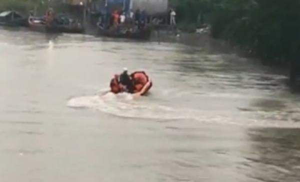 Asyik Berenang Di Sungai Deli Bocah 11 Tahun Hanyut Tenggelam