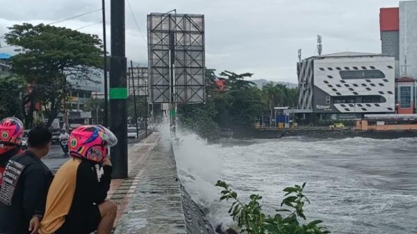 Sebagian Besar Wilayah Sulut Berpotensi Cuaca Ekstrem Hingga Minggu