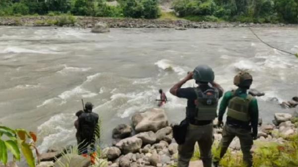 1 Polisi Yang Hanyut Di Sungai Digoel Ditemukan Tewas 2 Masih Dicari