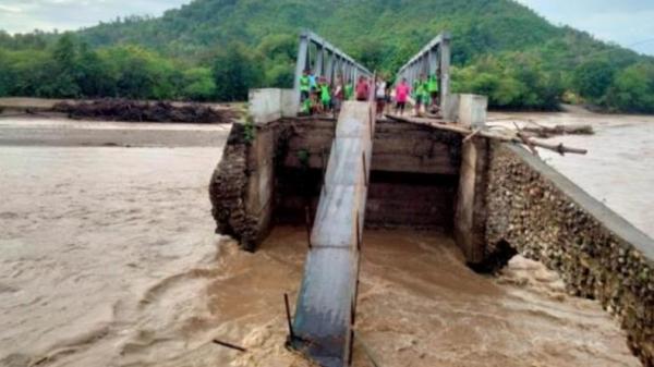 Cuaca Ekstrem Picu Banjir Dan Longsor Di 3 Wilayah NTT 470 Warga Mengungsi