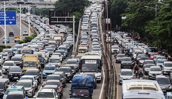 Jalanan Jakarta Macet Parah Sore Ini Begini Suasananya