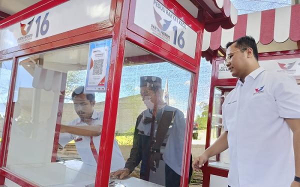 Partai Perindo Bagikan Gerobak Untuk Pedagang Kecil Di Ciseeng Bogor