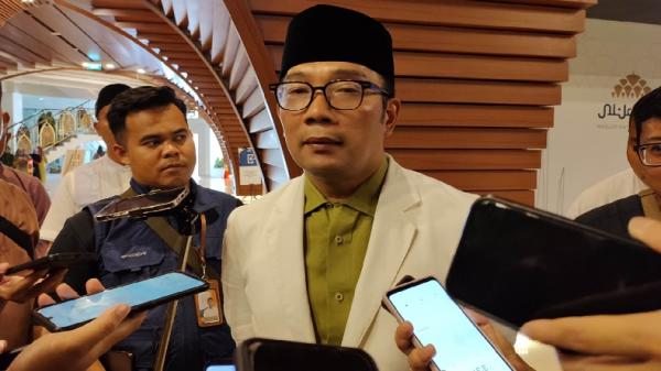 Ridwan Kamil Ungkap Fenomena Staycation Untuk Perpanjang Kontrak Kerja