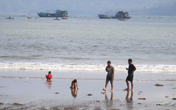 Peringatan Dini BMKG Waspada Gelombang Tinggi Hingga 6 Meter Di