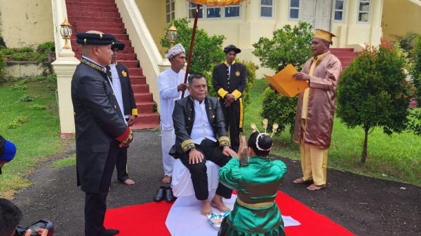 Letjen Tni Purn Joni Supriyanto Terima Gelar Kapita Tabu Malamo