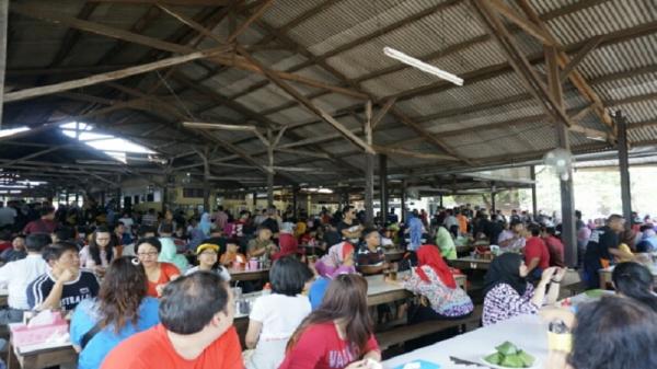 Jaring Wisatawan Purwakarta Masih Andalkan Sate Maranggi Saat Libur