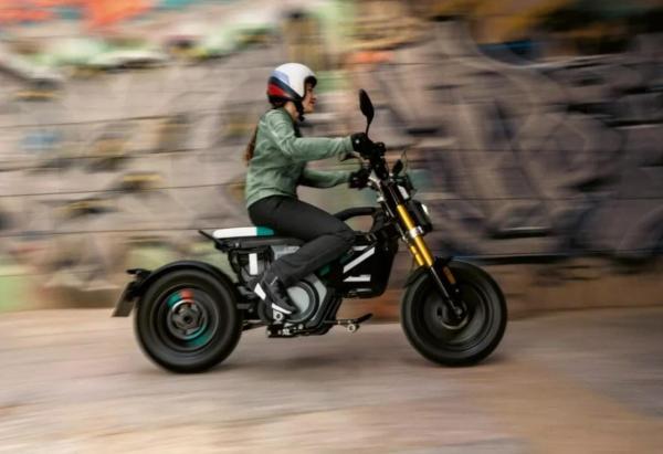 BMW Motorrad Luncurkan Motor Listrik Ringkas Harga Rp115 Jutaan Intip