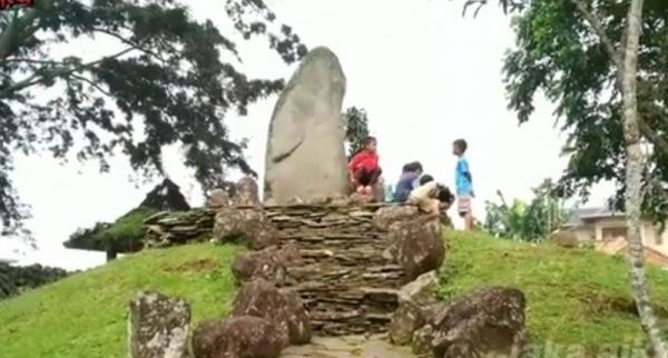 6 Surga Tersembunyi Di Kaki Gunung Ciremai Unik Ada Telaga Biru Hingga