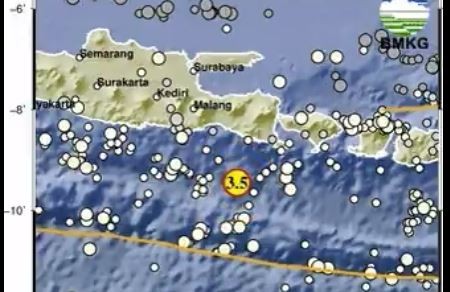 Gempa Terkini Baru Saja Guncang Jember BMKG Magnitudo 3 5 Di Laut