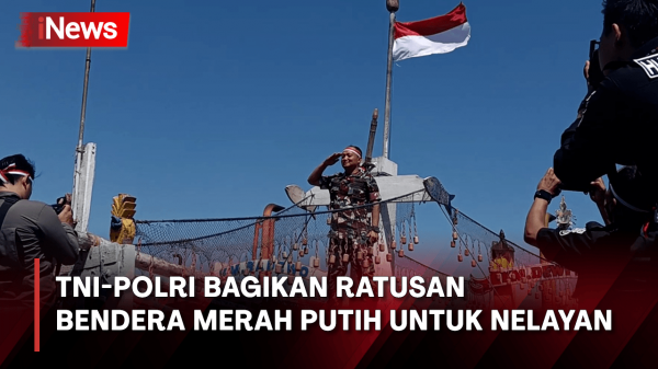 Peringati Hut Ke Ri Ratusan Bendera Merah Putih Di Kapal Nelayan