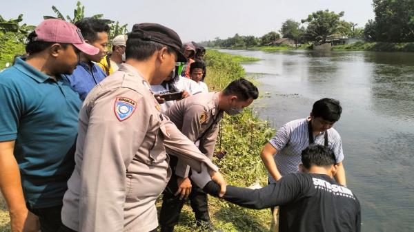 Dikira Kail Disambar Ikan Pemancing Di Karawang Kaget Dapat Mayat Bayi