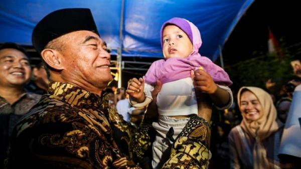 Menko Pmk Minta Penanganan Stunting Di Polewali Mandar Dioptimalkan