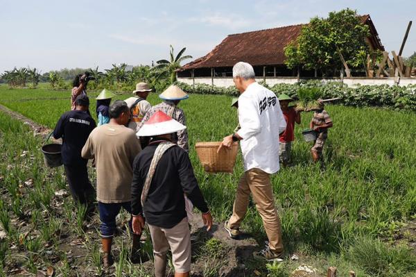 Ganjar Ungkap Gagasan Sat Set Kurangi Bahan Baku Impor Pupuk Dengan