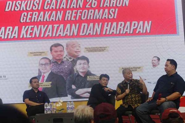 Catatan 26 Tahun Gerakan Reformasi Antara Kenyataan Dan Harapan