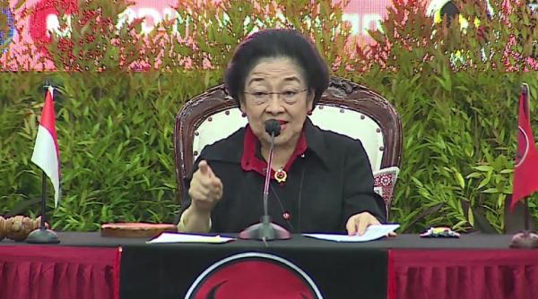 Megawati Singgung Kim Plus Kasihan Deh Pdip Ditelikung