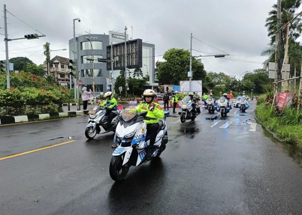 Kondisi Terkini Jalur Puncak Bogor Polisi Terapkan One Way Arah