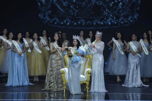 Audrey Vanessa Miss Sulawesi Utara Berhasil Raih Mahkota Miss Indonesia