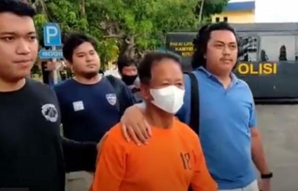 Keterlaluan Oknum Guru SD Hukum Siswa Buka Celana Pasrah Dijemput Polisi