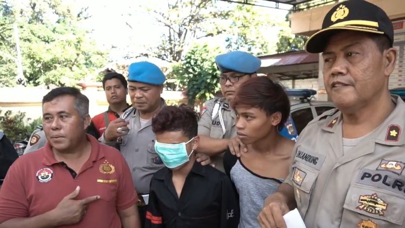 Teror Pelemparan Batu Ke Mobil Resahkan Warga Buleleng Bali 2 Pelaku