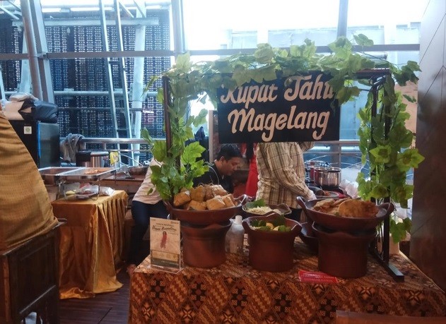 Cicipi Kelezatan Kuliner Joglosemar Di Pasar Nusantara Unik Ada Rujak