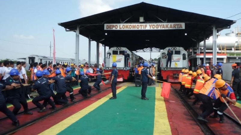 Meriahkan HUT Ke 74 RI PT KAI Daop 6 Yogya Gelar Lomba Menarik Lokomotif