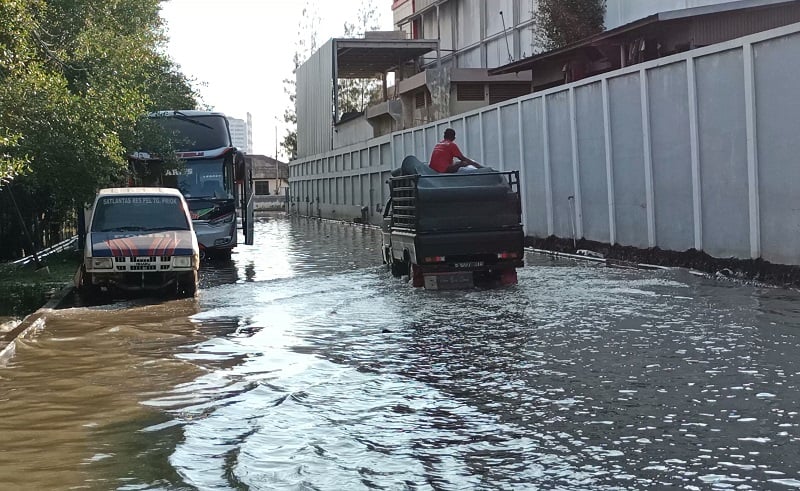 Imbas Fenomena Bulan Purnama Waspada Banjir Rob Di Pesisir Jakarta