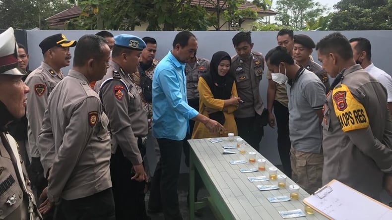 Personel Polres Way Kanan Mendadak Dites Urine Ini Hasilnya