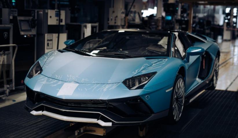 Lamborghini Aventador Disuntik Mati Ini Model Terakhir