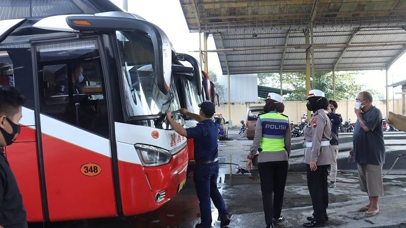 Pemerintah Catat 8 Juta Orang Naik Angkutan Umum Sepanjang Libur Nataru