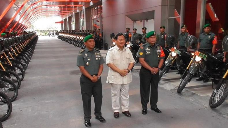 Prabowo Ke Medan Bagikan 100 Motor Trail Untuk Babinsa Kodam I Bukit