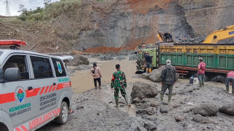 3 Penambang Pasir Di Gekbrong Cianjur Tertimbun Longsor 2 Tewas Dan 1