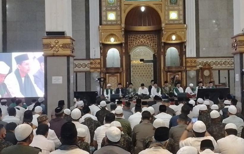 Ksad Jenderal Tni Dudung Apresiasi Istigasah Kubro Di Masjid Agung Cianjur