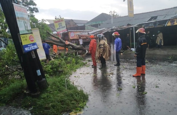 Sejumlah Bangunan Di Banguntapan Bantul Porak Poranda Diterjang Angin