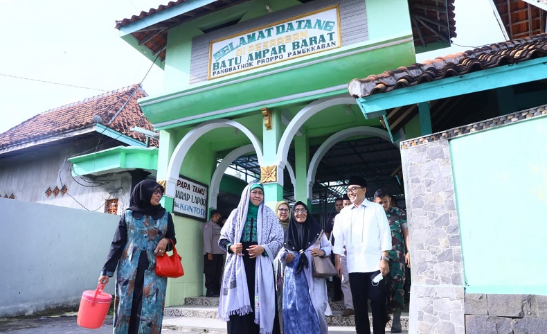 Kisah Pesarean Batu Ampar Jejak Penyebaran Islam Di Pulau Madura