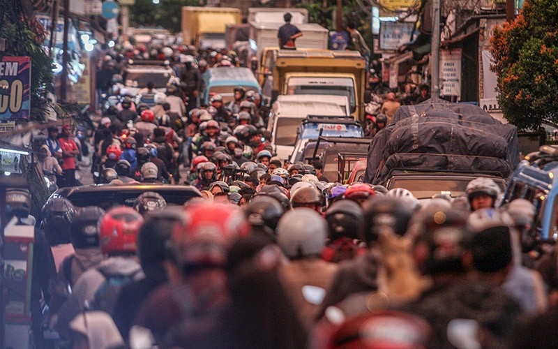 Jelang Puncak Cuti Bersama Lebaran Jalur Alternatif Puncak Bogor Macet